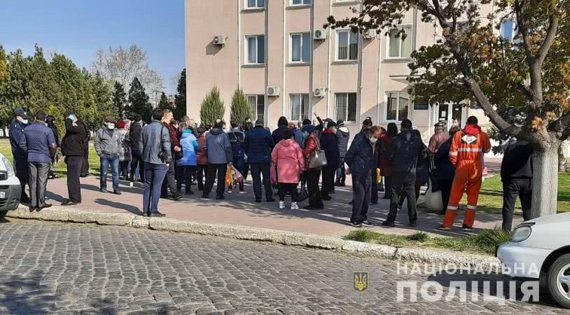 В Белгороде-Днестровском протестуют предприниматели из-за закрытия рынка (фото, видео)
