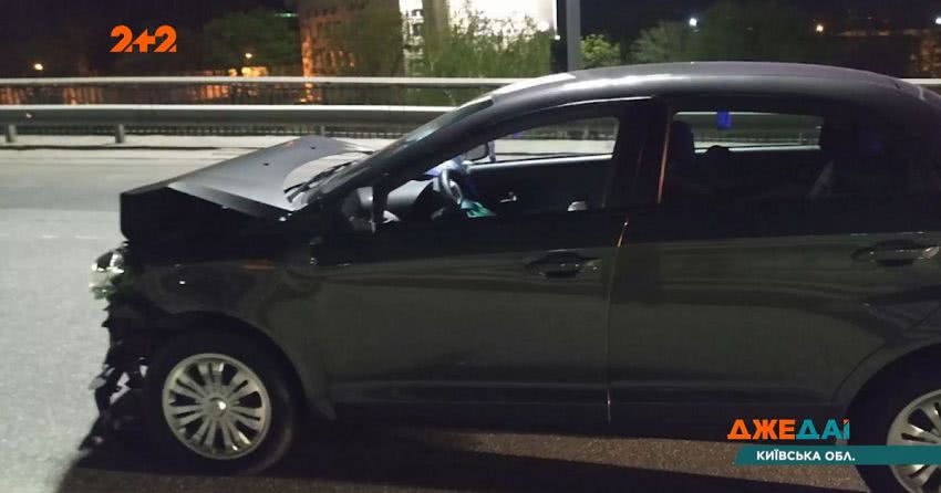 На Одеській трасі водій напідпитку врізався у авто, що зупинилися на світлофорі