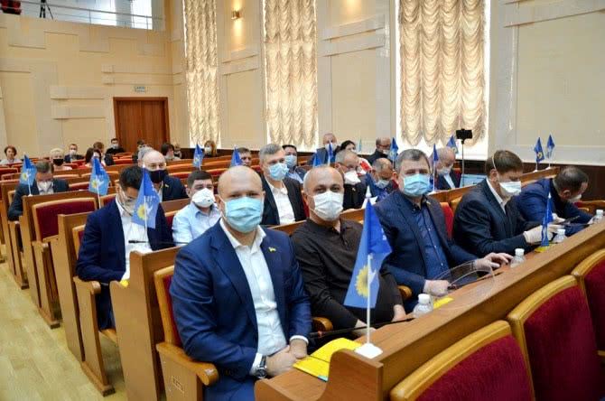 Депутаты облсовета дополнительно выделят медикам доплату до 10 тыс. грн