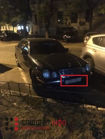 Покушение на активиста Стерненко: на месте событий засекли авто, связанное с советником Одесской полиции