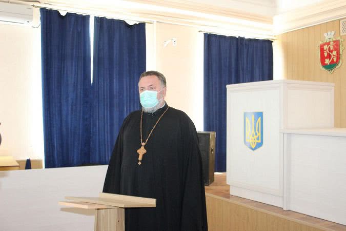 В Белгороде-Днестровском временно закрыли все кладбища