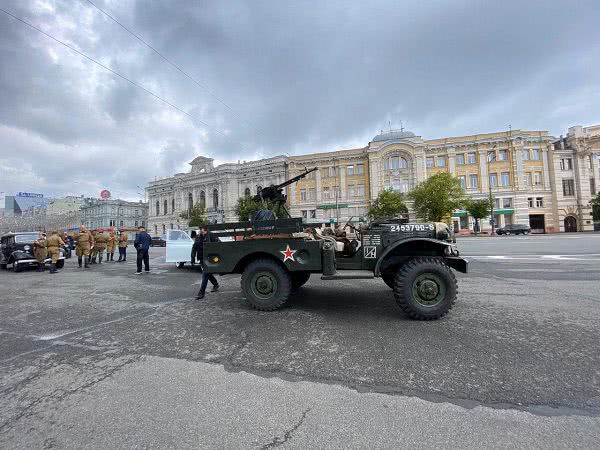 В центре Харькова провели автопробег в честь 75-летия Победы