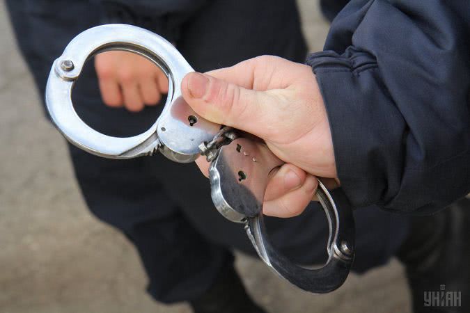 В Одеській області арештували офіцерів, які побили військового і викрали його автомобіль