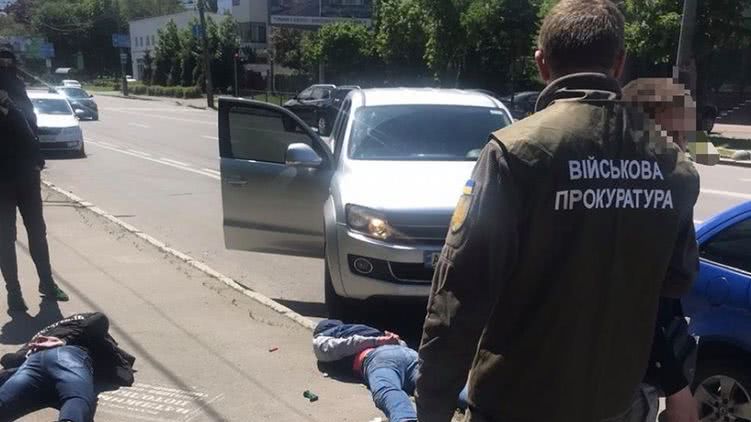 СБУшник в Киеве занимался торговлей наркотиков
