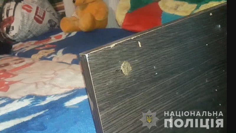 В Одесской области родители садили на цепь свою малолетнюю дочь