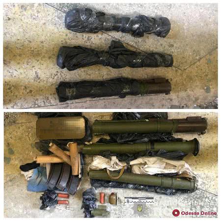В Одесской области на территории бывшей воинской части нашли арсенал оружия