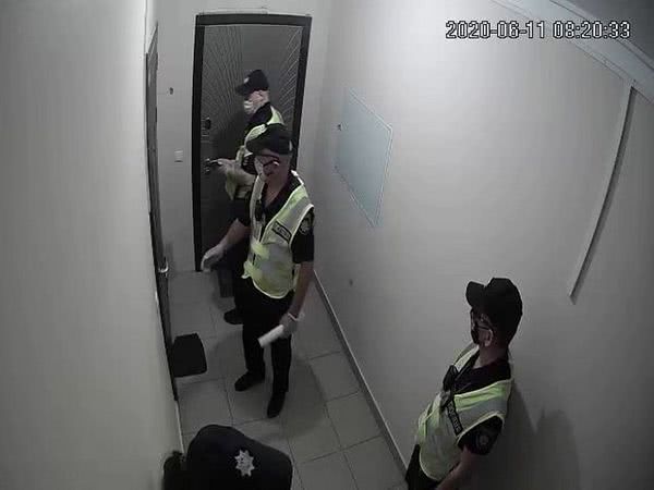 Суд дозволив примусово привести Стерненка для вручення підозри в СБУ