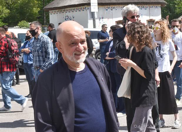 Увольнение Ройтбурда: митингующие решили «отжать» Художественный музей у облсовета