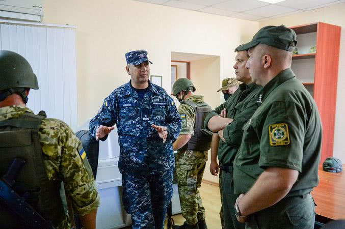 Одесская область: пограничники показали фото с межведомственных учений на о.Змеиный (фото)