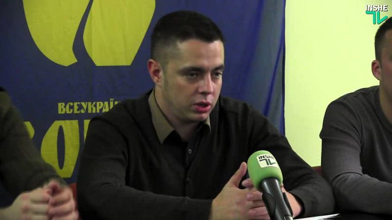 В Николаеве подстрелили главу местной националистической организации "Свобода"