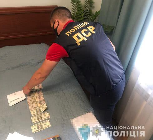 Тысяча долларов за контейнер: в Одессе задержали таможенников на коррупции