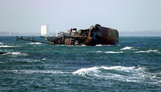 У морі біля танкера Delfi нафтопродуктів не виявили — Одеська ОДА