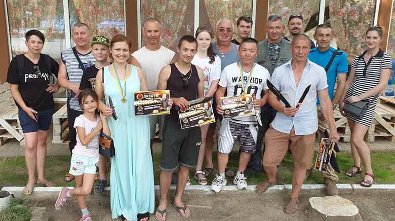 Представитель Болграда победил в турнире по метанию ножей