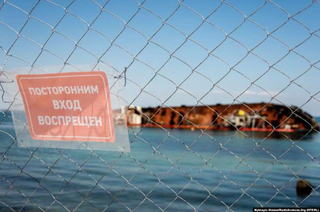 Убытки от аварии танкера Delfi, затонувшего у побережья Одессы, оценили в более чем $15 тыс