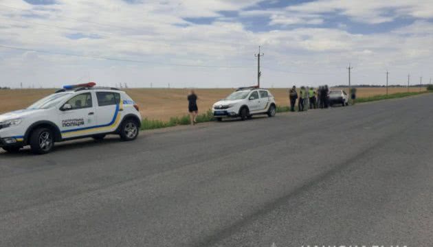 Обстріл автівки активіста на Одещині: поліція встановила нападників