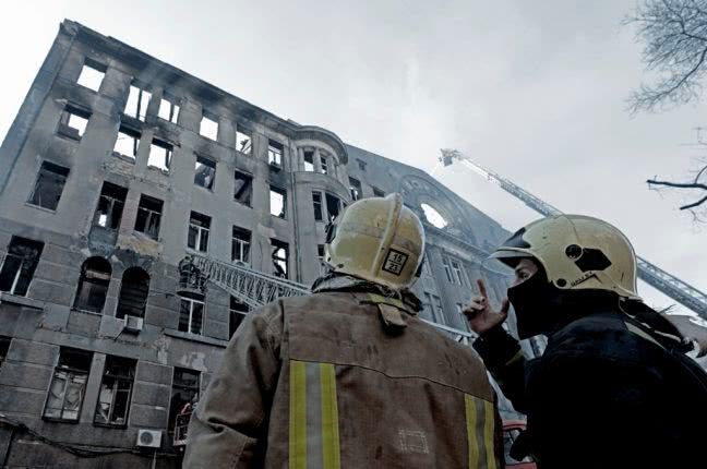 На восстановление сгоревшего здания колледжа на Троицкой нужно более 180 млн гривен
