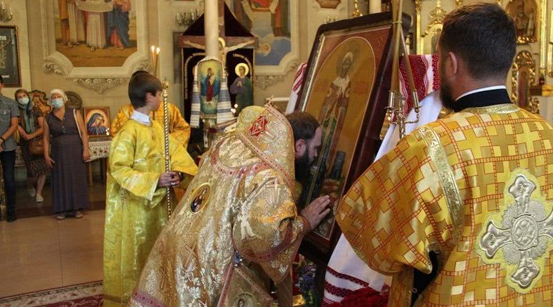 Одеські віряни ПЦУ можуть вклонитися іконі Святої Великомучениці Варвари з часткою її мощей (фото)