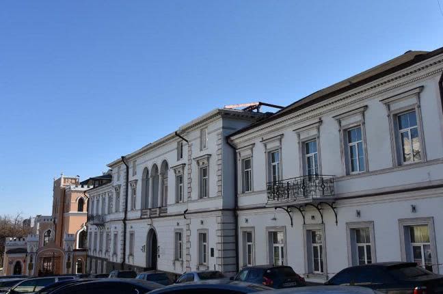 Инсайдер: депутат одесского облсовета захватывает памятник архитектуры с видом на порт