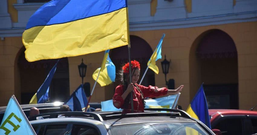 Марш патріотів, автопробіг і фестиваль вишиванок: як в Одесі святкували День незалежності