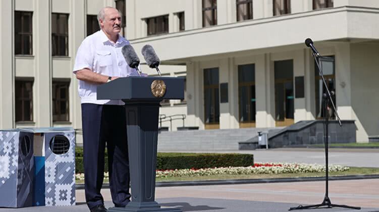 Лукашенко на минском заводе поставил запись разговора о подготовке акции протеста
