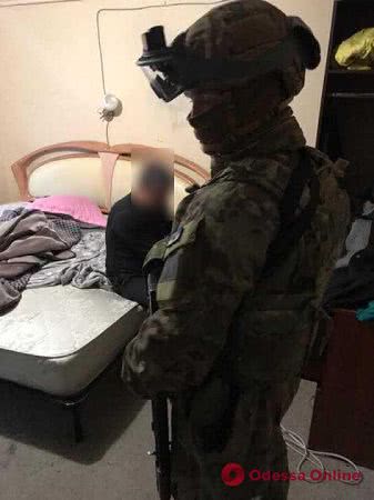 Прострелили ногу и бросили в багажник — в Одесской области будут судить разбойников-похитителей