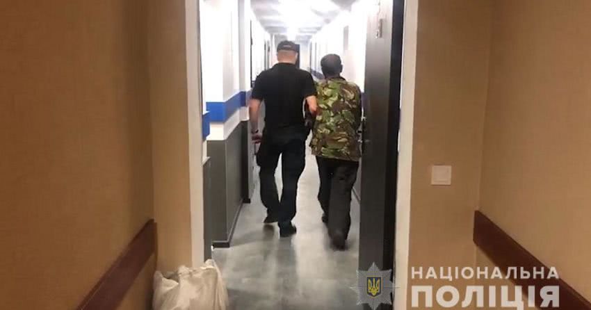 Подвійне вбивство просто на вулиці Одеси: підозрюваного знайшли у сусідній області (фото, відео)