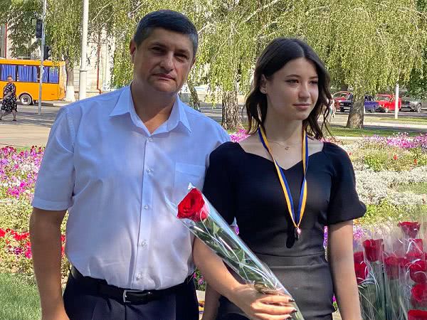Дети пограничников Измаильского отряда закончили школу с медалями