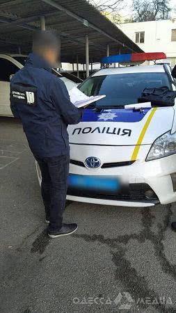 В Одессе полицейского ждет суд за получение взятки от иностранца (фото)