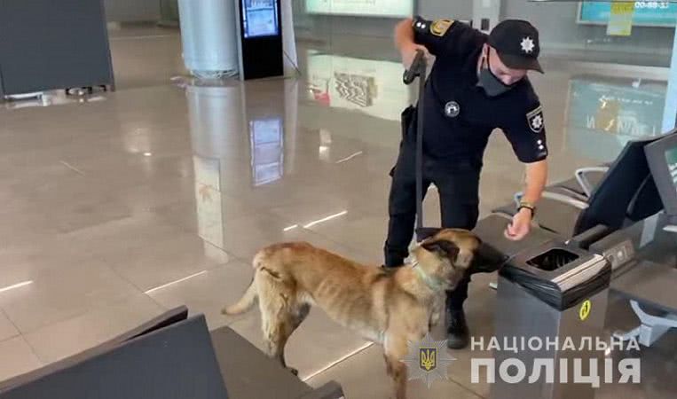 Одесса: лжеминера международного аэропорта разоблачили спустя полчаса после его звонка