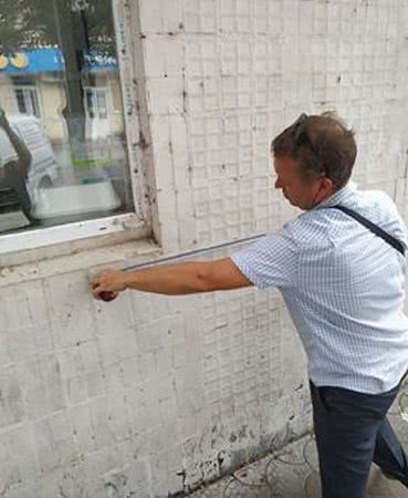 В Белгороде-Днестровском художник украсит фасад корпуса на центральном рынке