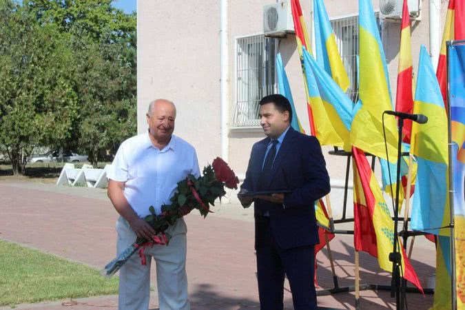 Сине-жёлтые краски радовали горожан в Белгороде-Днестровском (фото)