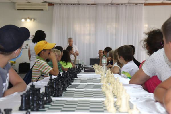 В Арцизе открыли шахматный турнир «Звезды Арциза–2020»