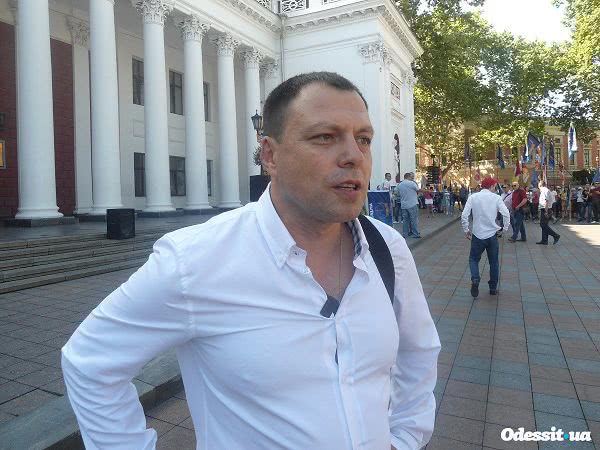 Одесские предприниматели провели на Думской площади акцию протеста против законов, которые их разоряют (фото)