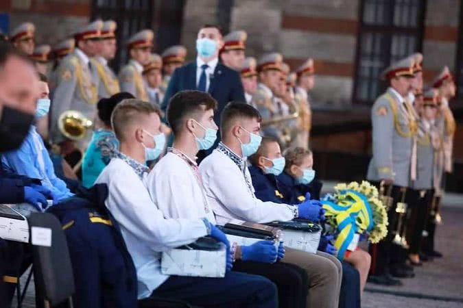 Знаком «Герой-спасатель года» награжден одесский школьник (фото)