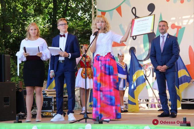 В Зеленом театре прошел праздник для детей Приморского района (фоторепортаж)