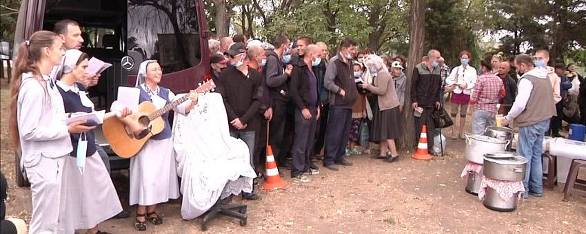 В Одесі влаштували концерт для безпритульних людей