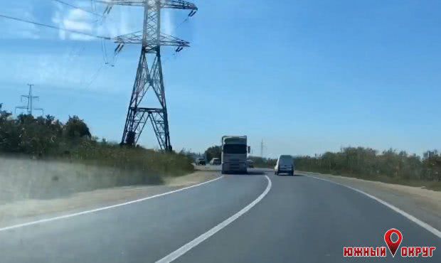 На дороге Одесса-Южный закончили мелкий ремонт (видео)
