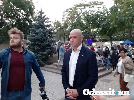 «Золотые скрипки Одессы»: в Летнем театре для горожан и гостей города прозвучал концерт классической музыки (фото, видео)