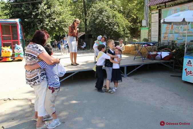 «Веселые уроки»: в одесском зоопарке устроили праздник для школьников (фото, видео)