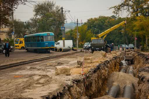 В Одессе троллейбусы и автобусы изменили маршрут