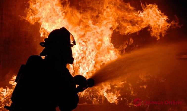 Одесская область: в сгоревшем домике на базе отдыха обнаружили труп мужчины