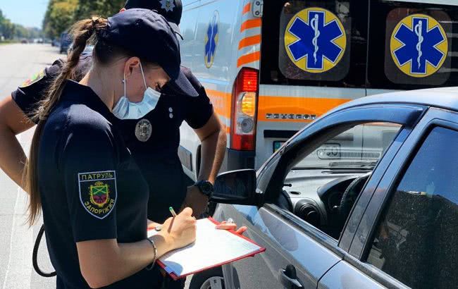В Одессе 18-летний лихач протаранил припаркованные авто: машины отбросило на пешехода