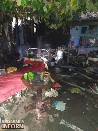 В Белгород-Днестровском районе душевнобольной мужчина поджег собственный дом
