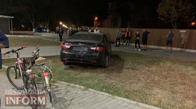 В Измаиле пьяный водитель на Hyundai протаранил «четверку» и пытался убежать с места аварии