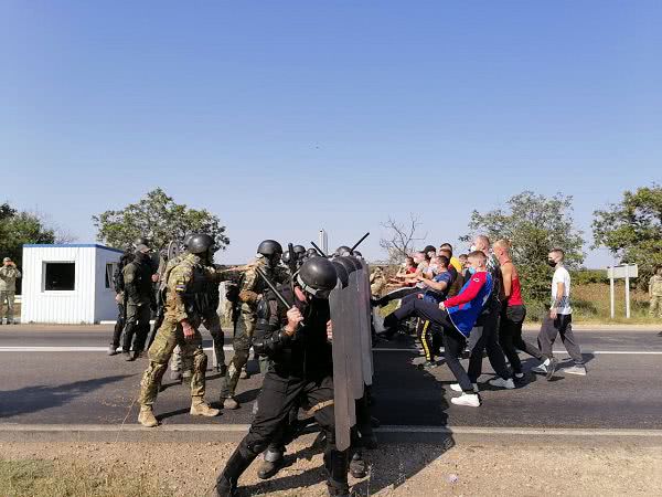 Прикордонники з нацгвардійцями відбили спробу прориву через кордон на Одещині. ФОТО та ВІДЕО