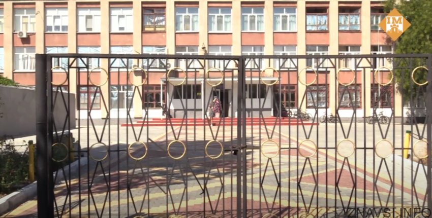В Аккермане создали школьную «площадь-вышиванку»