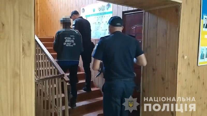 Рецидивист застрелил фермера в Одесской области