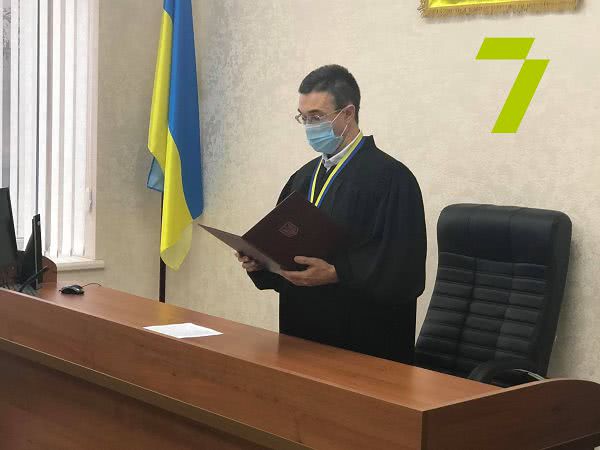 Суд отказался снимать Труханова с регистрации кандидатом в мэры