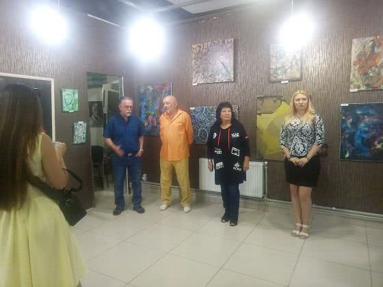 В Одессе открылась Международная выставка абстрактной живописи