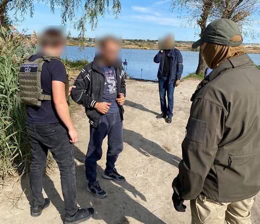 В Одесской области задержали иностранца за незаконную переправку людей через границу